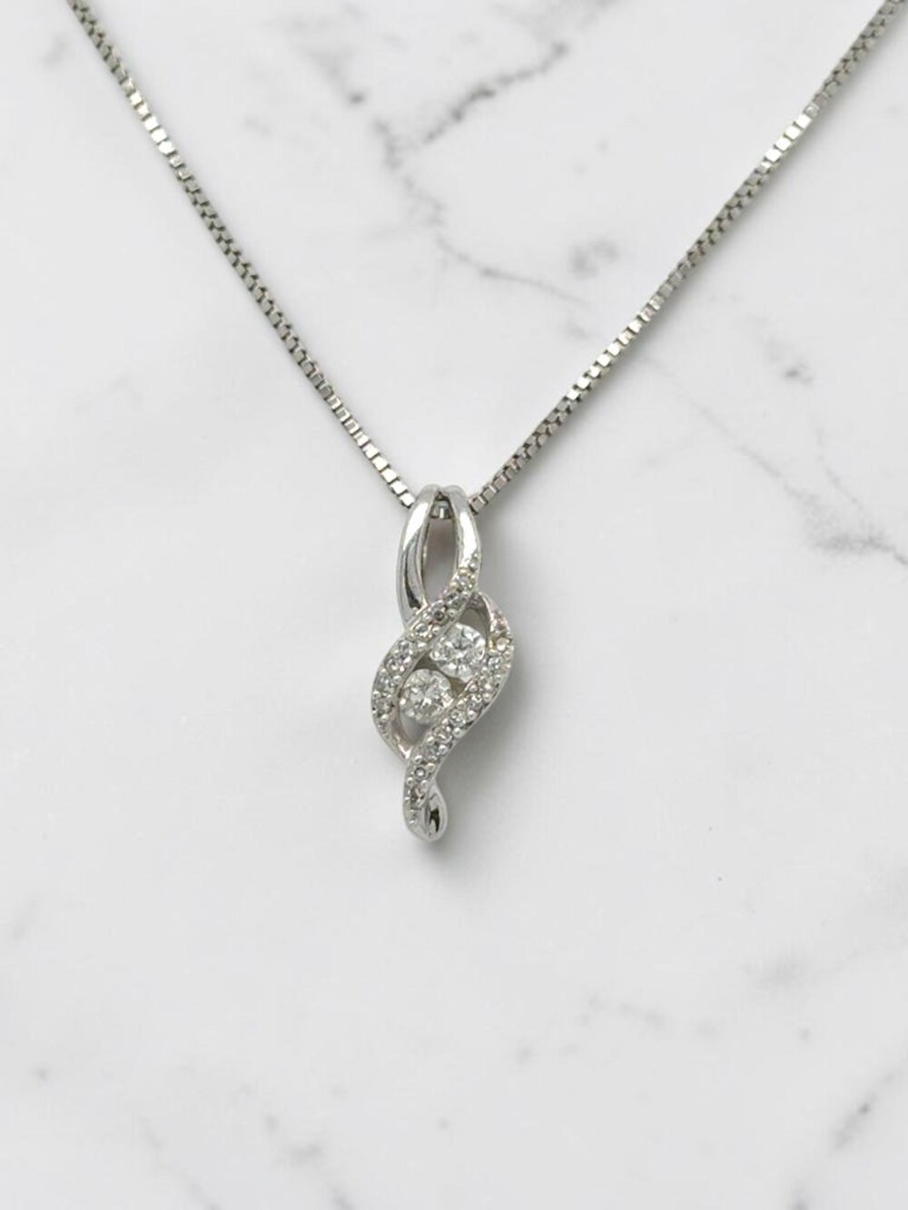 0.20 ctw Round Diamond Swirl Pendant